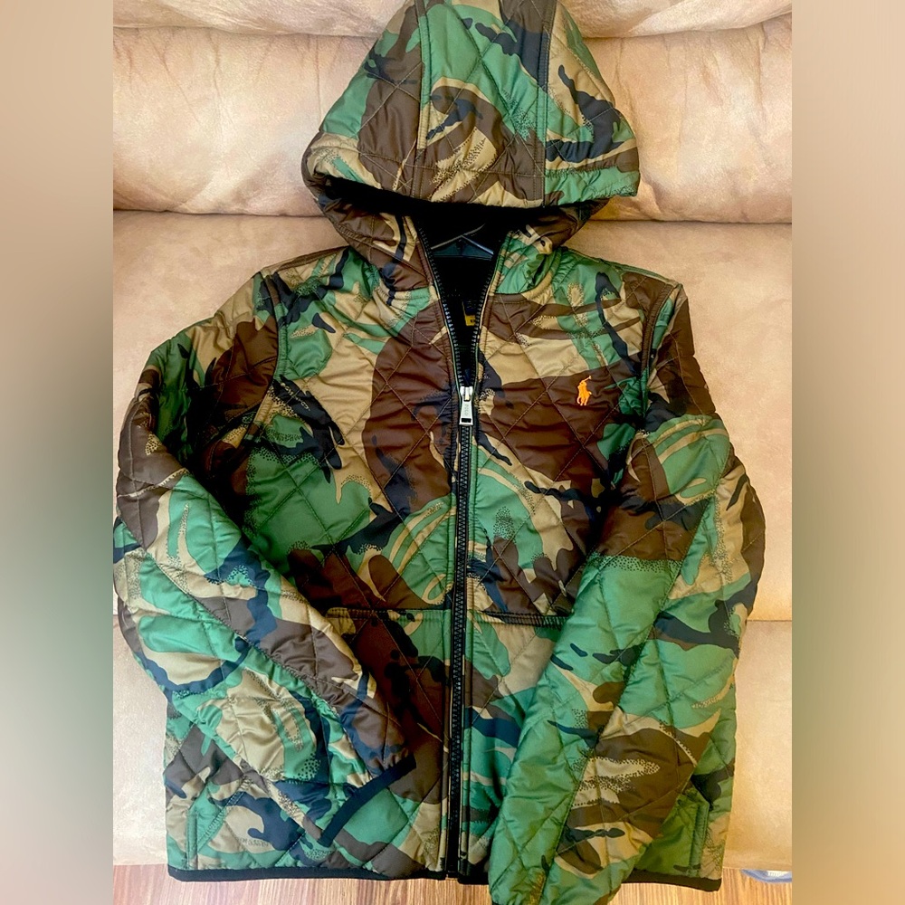 Polo Ralph Lauren Boys Jacket Camo print
Size M ( 10/12)